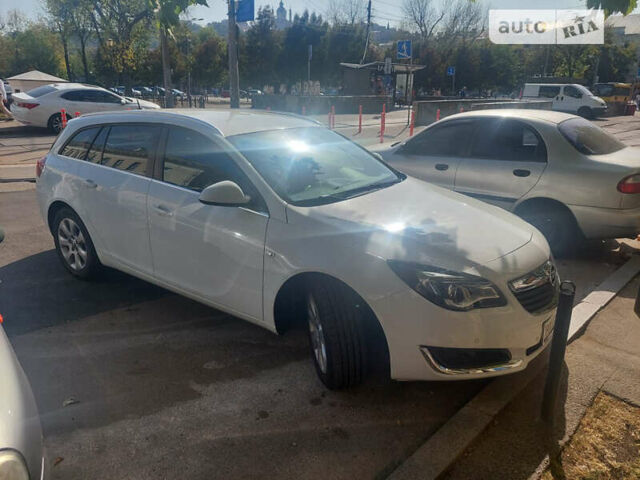 Белый Опель Инсигния, объемом двигателя 1.6 л и пробегом 237 тыс. км за 13000 $, фото 6 на Automoto.ua