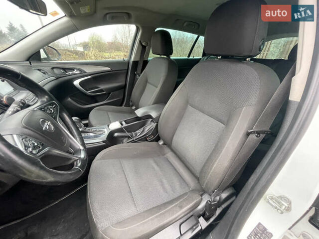 Белый Опель Инсигния, объемом двигателя 1.6 л и пробегом 285 тыс. км за 12000 $, фото 10 на Automoto.ua