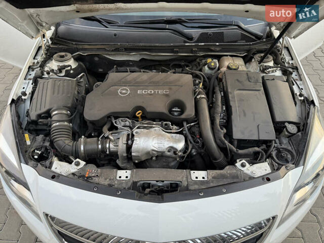 Белый Опель Инсигния, объемом двигателя 2 л и пробегом 340 тыс. км за 9600 $, фото 43 на Automoto.ua