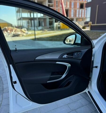 Білий Опель Інсігнія, об'ємом двигуна 1.6 л та пробігом 288 тис. км за 8300 $, фото 20 на Automoto.ua