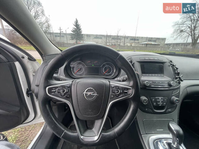 Белый Опель Инсигния, объемом двигателя 1.6 л и пробегом 285 тыс. км за 12000 $, фото 12 на Automoto.ua