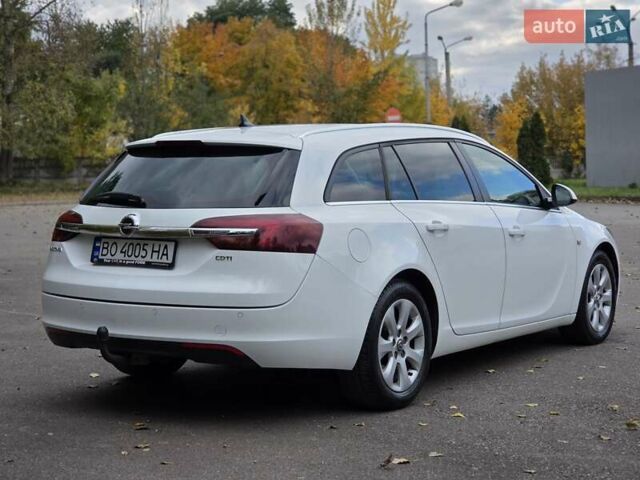 Білий Опель Інсігнія, об'ємом двигуна 1.6 л та пробігом 211 тис. км за 9999 $, фото 7 на Automoto.ua