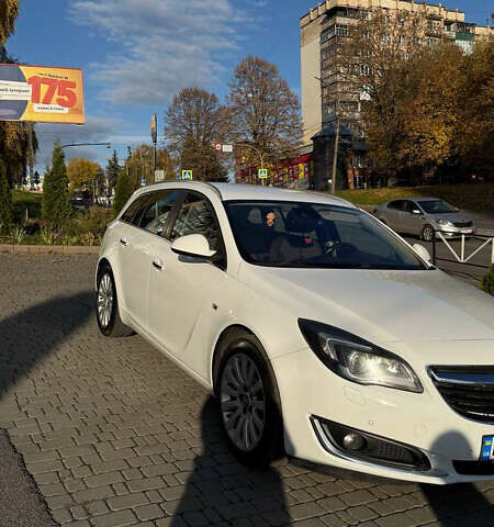 Белый Опель Инсигния, объемом двигателя 1.6 л и пробегом 234 тыс. км за 11600 $, фото 12 на Automoto.ua