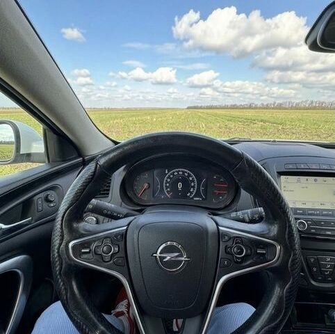 Білий Опель Інсігнія, об'ємом двигуна 1.96 л та пробігом 192 тис. км за 15000 $, фото 7 на Automoto.ua