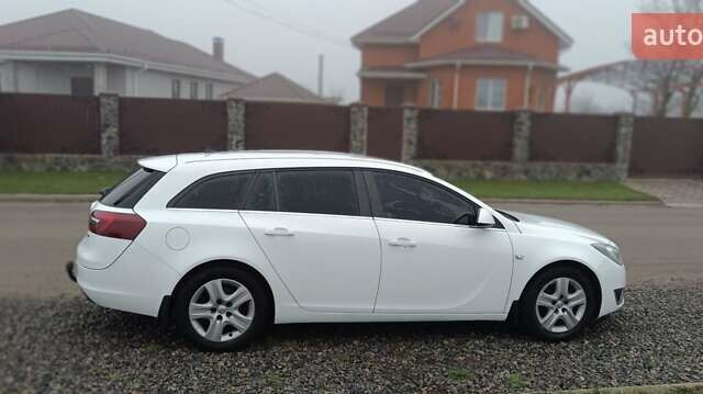 Білий Опель Інсігнія, об'ємом двигуна 1.6 л та пробігом 227 тис. км за 9500 $, фото 20 на Automoto.ua