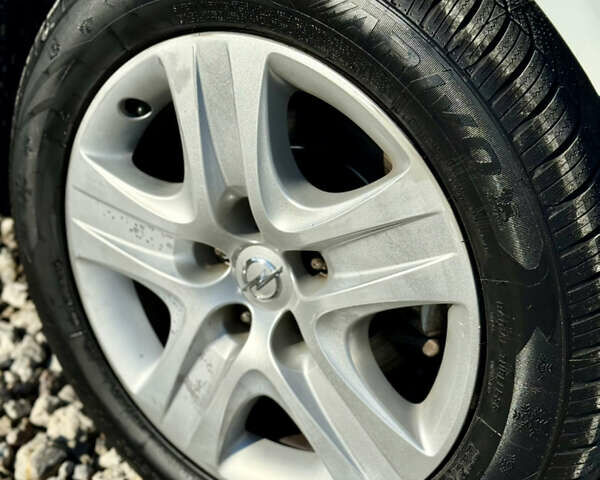 Белый Опель Инсигния, объемом двигателя 1.6 л и пробегом 279 тыс. км за 10999 $, фото 12 на Automoto.ua