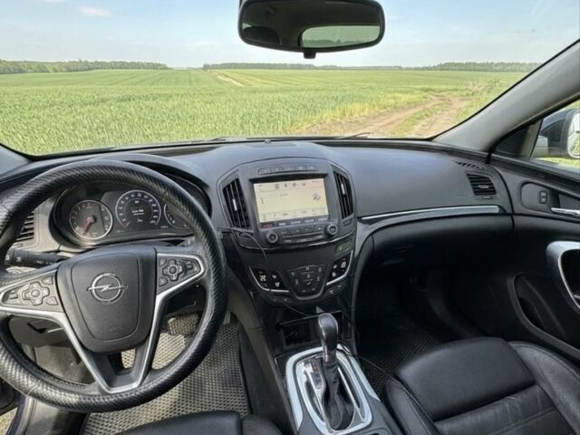 Белый Опель Инсигния, объемом двигателя 2 л и пробегом 192 тыс. км за 15000 $, фото 5 на Automoto.ua