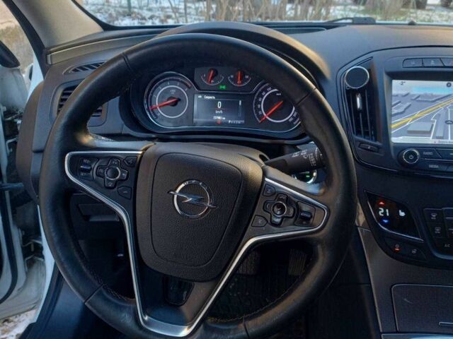 Белый Опель Инсигния, объемом двигателя 2 л и пробегом 3 тыс. км за 12300 $, фото 10 на Automoto.ua