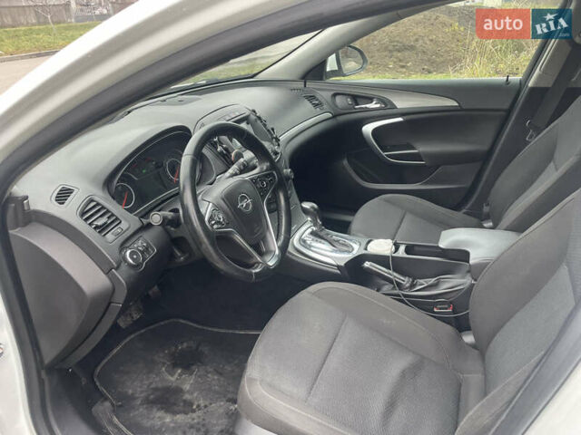 Белый Опель Инсигния, объемом двигателя 1.6 л и пробегом 285 тыс. км за 12200 $, фото 10 на Automoto.ua