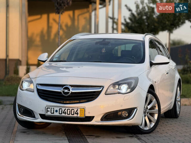 Белый Опель Инсигния, объемом двигателя 2 л и пробегом 340 тыс. км за 9600 $, фото 42 на Automoto.ua