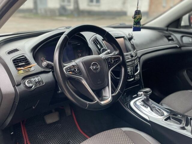 Белый Опель Инсигния, объемом двигателя 1.6 л и пробегом 211 тыс. км за 11500 $, фото 7 на Automoto.ua