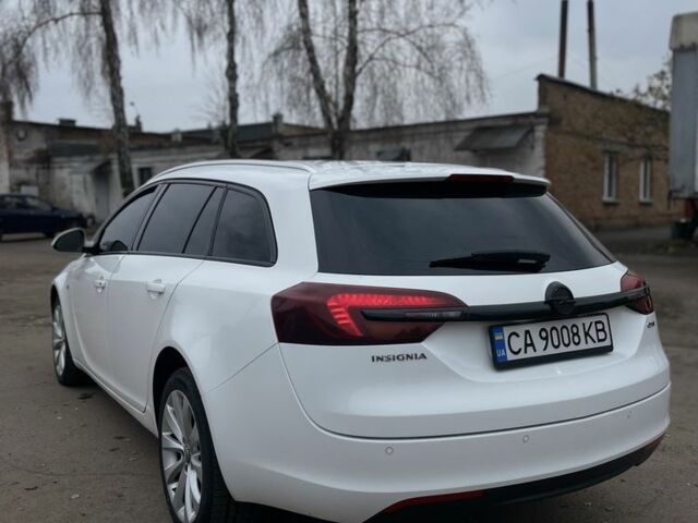 Белый Опель Инсигния, объемом двигателя 1.6 л и пробегом 211 тыс. км за 11500 $, фото 5 на Automoto.ua