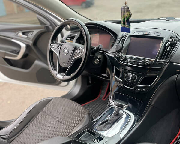 Белый Опель Инсигния, объемом двигателя 1.6 л и пробегом 214 тыс. км за 11300 $, фото 12 на Automoto.ua