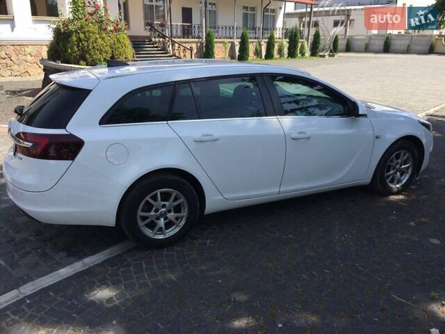 Белый Опель Инсигния, объемом двигателя 1.6 л и пробегом 220 тыс. км за 11500 $, фото 10 на Automoto.ua