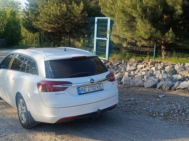 Білий Опель Інсігнія, об'ємом двигуна 1.6 л та пробігом 227 тис. км за 8700 $, фото 1 на Automoto.ua
