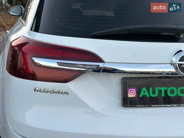 Белый Опель Инсигния, объемом двигателя 1.96 л и пробегом 256 тыс. км за 12990 $, фото 17 на Automoto.ua