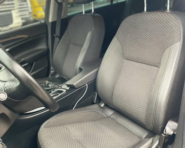 Белый Опель Инсигния, объемом двигателя 1.6 л и пробегом 214 тыс. км за 11300 $, фото 13 на Automoto.ua