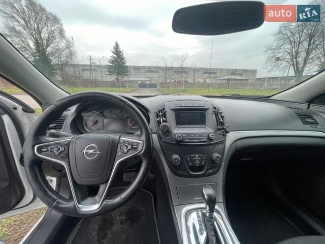 Белый Опель Инсигния, объемом двигателя 1.6 л и пробегом 285 тыс. км за 8200 $, фото 7 на Automoto.ua