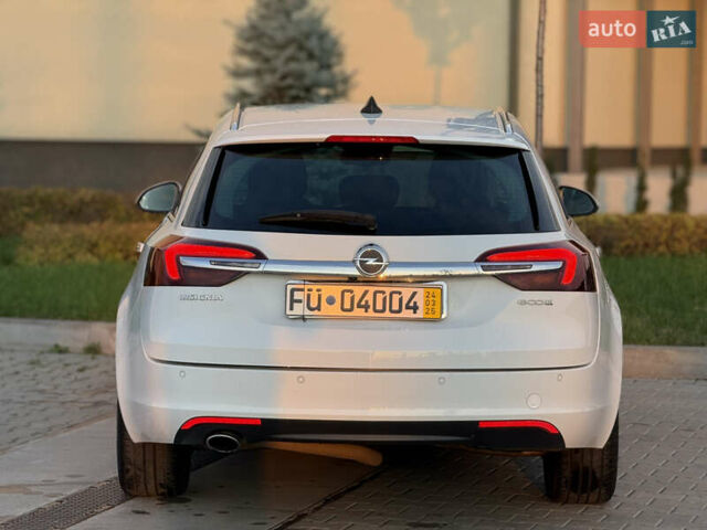 Белый Опель Инсигния, объемом двигателя 2 л и пробегом 340 тыс. км за 9600 $, фото 36 на Automoto.ua