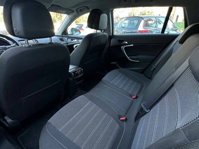 Білий Опель Інсігнія, об'ємом двигуна 1.6 л та пробігом 201 тис. км за 12200 $, фото 4 на Automoto.ua