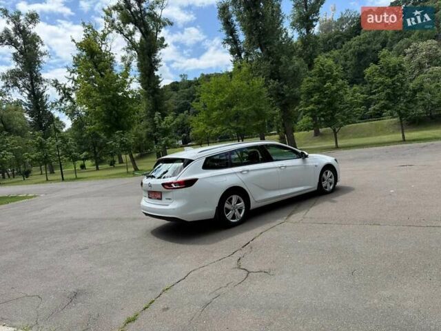 Белый Опель Инсигния, объемом двигателя 1.6 л и пробегом 190 тыс. км за 11350 $, фото 14 на Automoto.ua