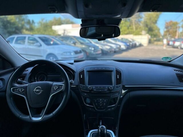 Білий Опель Інсігнія, об'ємом двигуна 1.6 л та пробігом 201 тис. км за 12200 $, фото 5 на Automoto.ua