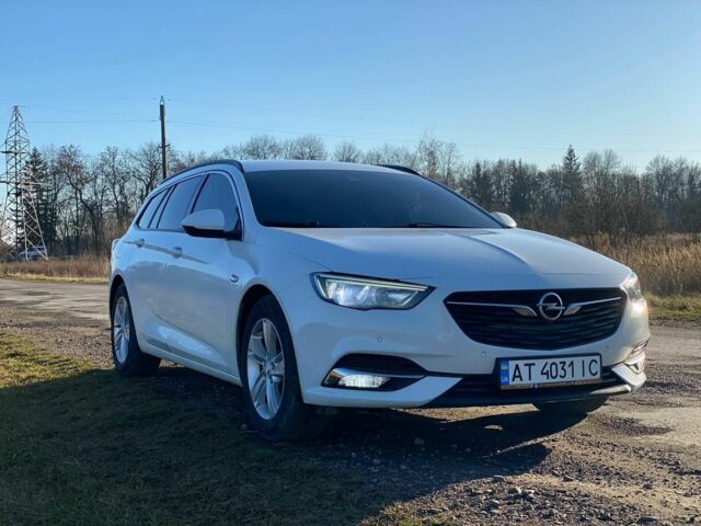 Белый Опель Инсигния, объемом двигателя 1.6 л и пробегом 175 тыс. км за 14500 $, фото 1 на Automoto.ua