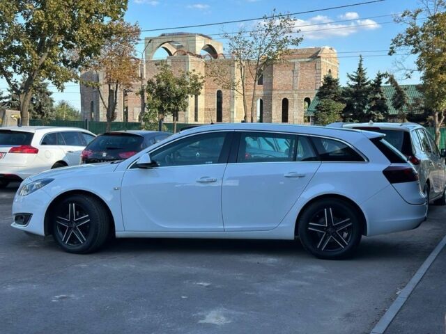 Білий Опель Інсігнія, об'ємом двигуна 1.6 л та пробігом 201 тис. км за 12200 $, фото 1 на Automoto.ua