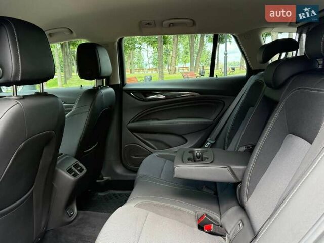 Белый Опель Инсигния, объемом двигателя 1.6 л и пробегом 190 тыс. км за 11350 $, фото 34 на Automoto.ua