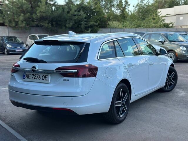 Білий Опель Інсігнія, об'ємом двигуна 1.6 л та пробігом 201 тис. км за 12200 $, фото 2 на Automoto.ua