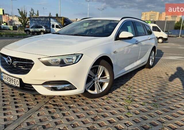 Белый Опель Инсигния, объемом двигателя 1.96 л и пробегом 170 тыс. км за 15200 $, фото 6 на Automoto.ua