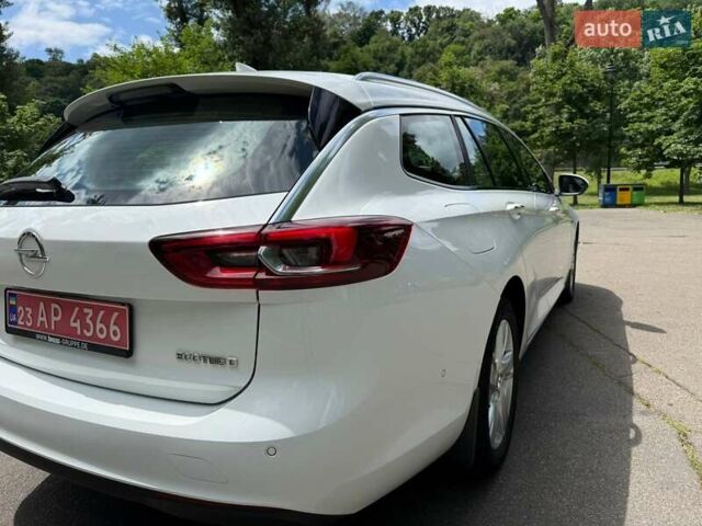 Белый Опель Инсигния, объемом двигателя 1.6 л и пробегом 190 тыс. км за 11350 $, фото 19 на Automoto.ua
