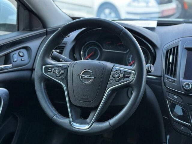 Білий Опель Інсігнія, об'ємом двигуна 1.6 л та пробігом 201 тис. км за 12200 $, фото 6 на Automoto.ua