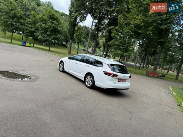 Белый Опель Инсигния, объемом двигателя 1.6 л и пробегом 190 тыс. км за 11350 $, фото 13 на Automoto.ua