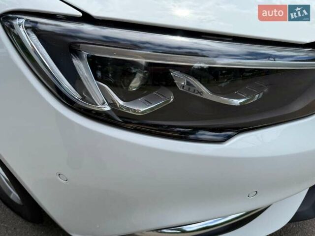 Белый Опель Инсигния, объемом двигателя 1.6 л и пробегом 190 тыс. км за 11350 $, фото 15 на Automoto.ua