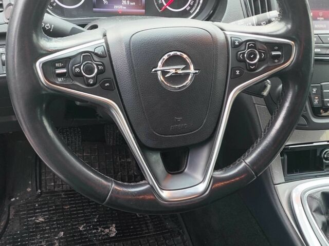 Білий Опель Інсігнія, об'ємом двигуна 1.6 л та пробігом 232 тис. км за 11050 $, фото 9 на Automoto.ua