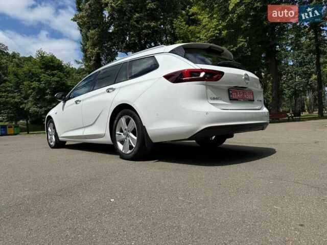 Белый Опель Инсигния, объемом двигателя 1.6 л и пробегом 190 тыс. км за 11350 $, фото 8 на Automoto.ua