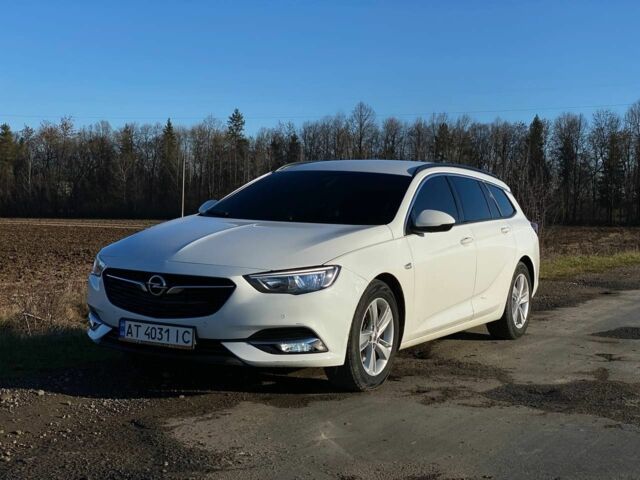 Белый Опель Инсигния, объемом двигателя 1.6 л и пробегом 175 тыс. км за 14500 $, фото 3 на Automoto.ua