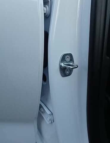 Білий Опель Інсігнія, об'ємом двигуна 1.6 л та пробігом 153 тис. км за 16545 $, фото 50 на Automoto.ua