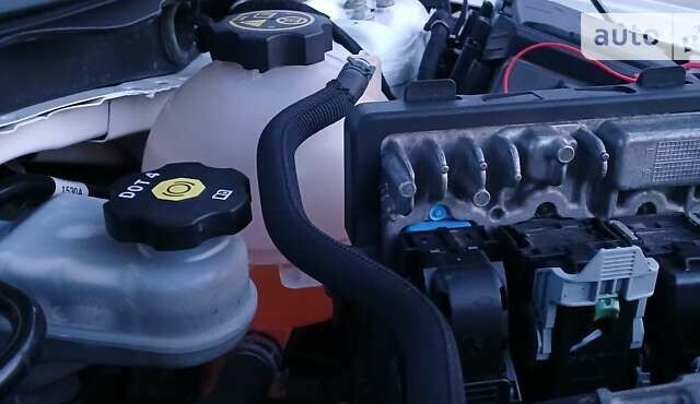 Білий Опель Інсігнія, об'ємом двигуна 1.6 л та пробігом 153 тис. км за 16545 $, фото 101 на Automoto.ua