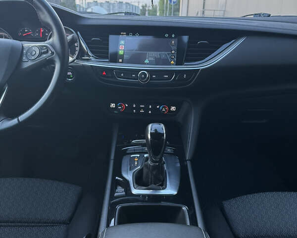 Белый Опель Инсигния, объемом двигателя 1.96 л и пробегом 184 тыс. км за 15600 $, фото 22 на Automoto.ua