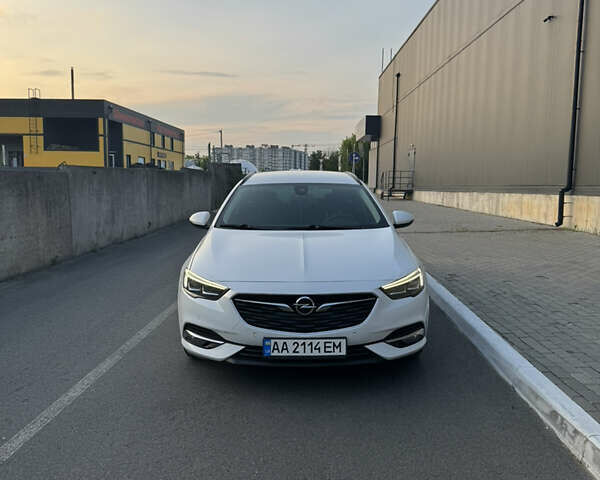 Белый Опель Инсигния, объемом двигателя 1.96 л и пробегом 184 тыс. км за 15600 $, фото 10 на Automoto.ua