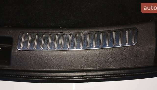 Білий Опель Інсігнія, об'ємом двигуна 1.6 л та пробігом 153 тис. км за 16545 $, фото 79 на Automoto.ua