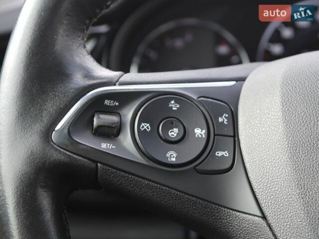 Белый Опель Инсигния, объемом двигателя 2 л и пробегом 240 тыс. км за 15900 $, фото 19 на Automoto.ua