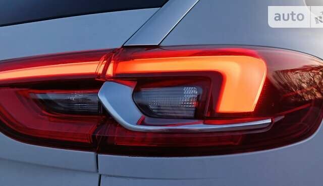 Білий Опель Інсігнія, об'ємом двигуна 1.6 л та пробігом 153 тис. км за 16545 $, фото 28 на Automoto.ua