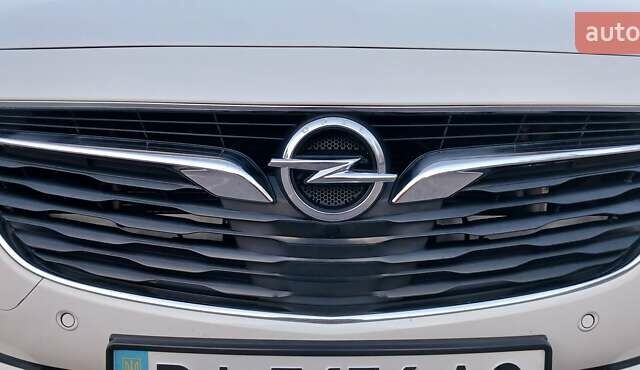 Білий Опель Інсігнія, об'ємом двигуна 1.6 л та пробігом 153 тис. км за 16545 $, фото 15 на Automoto.ua