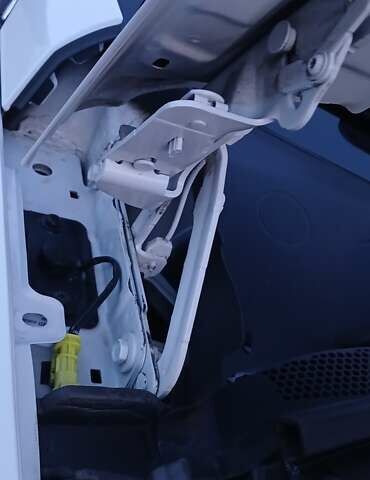 Білий Опель Інсігнія, об'ємом двигуна 1.6 л та пробігом 153 тис. км за 16545 $, фото 88 на Automoto.ua