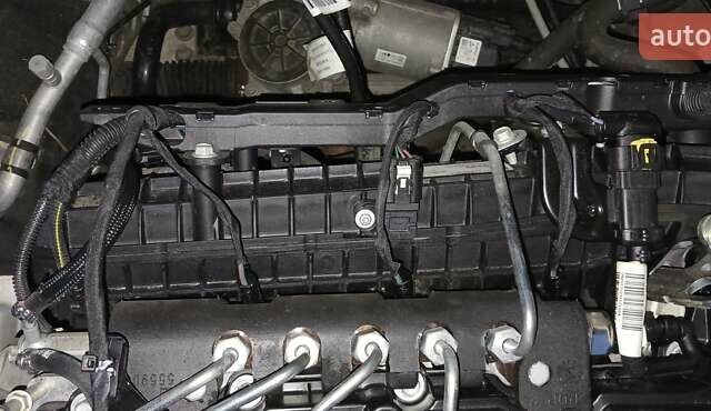 Білий Опель Інсігнія, об'ємом двигуна 1.6 л та пробігом 153 тис. км за 16545 $, фото 93 на Automoto.ua