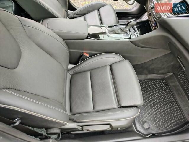 Білий Опель Інсігнія, об'ємом двигуна 2 л та пробігом 245 тис. км за 15700 $, фото 11 на Automoto.ua