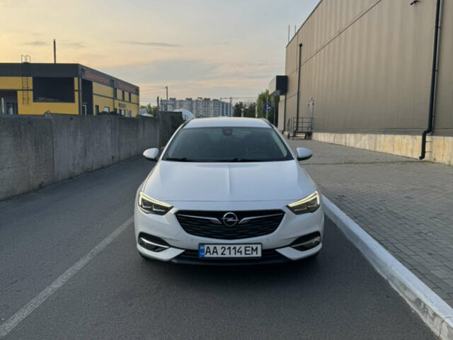 Белый Опель Инсигния, объемом двигателя 2 л и пробегом 188 тыс. км за 13900 $, фото 10 на Automoto.ua